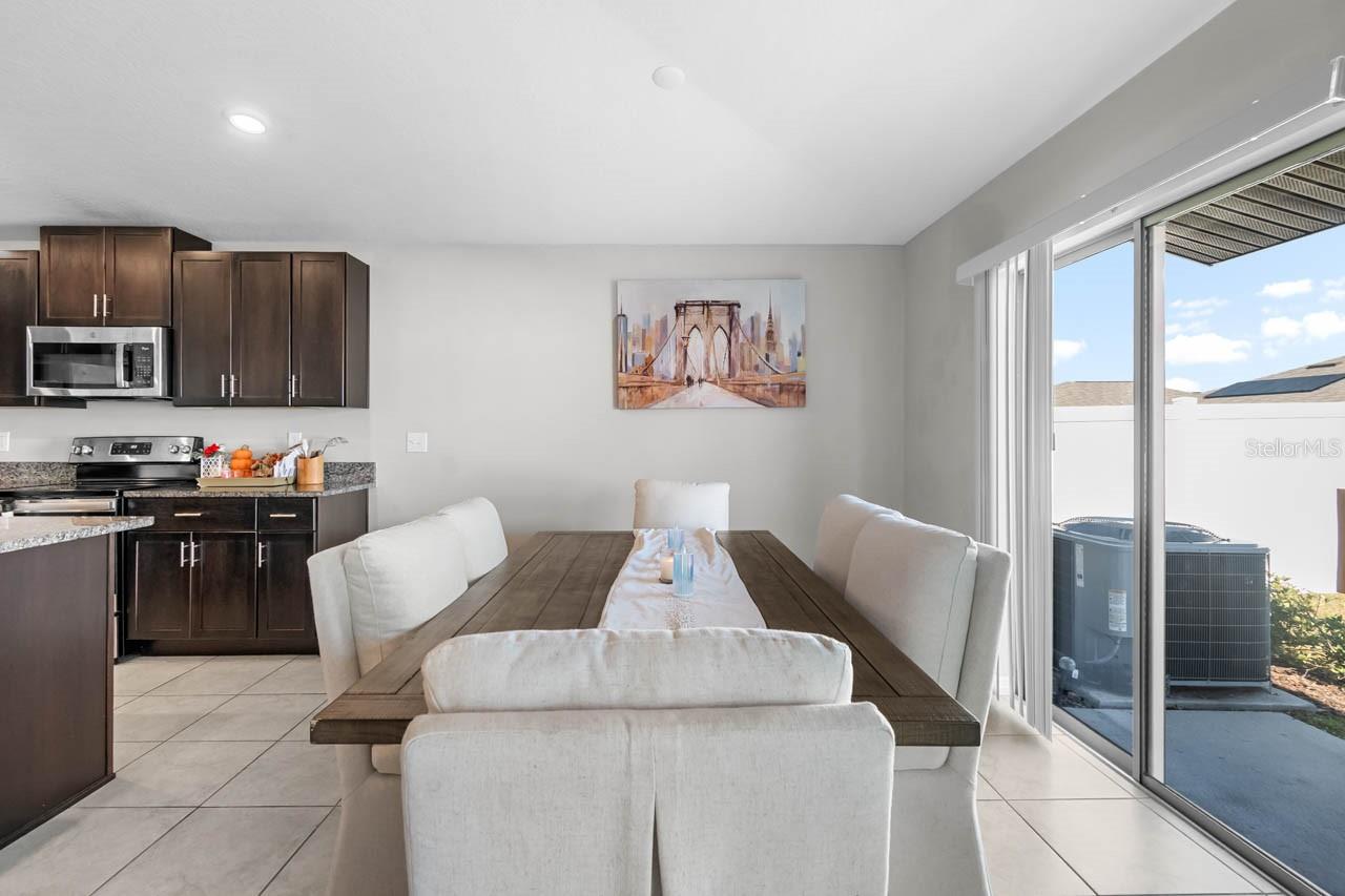 889 CALICO SCALLOP ST — photo 5