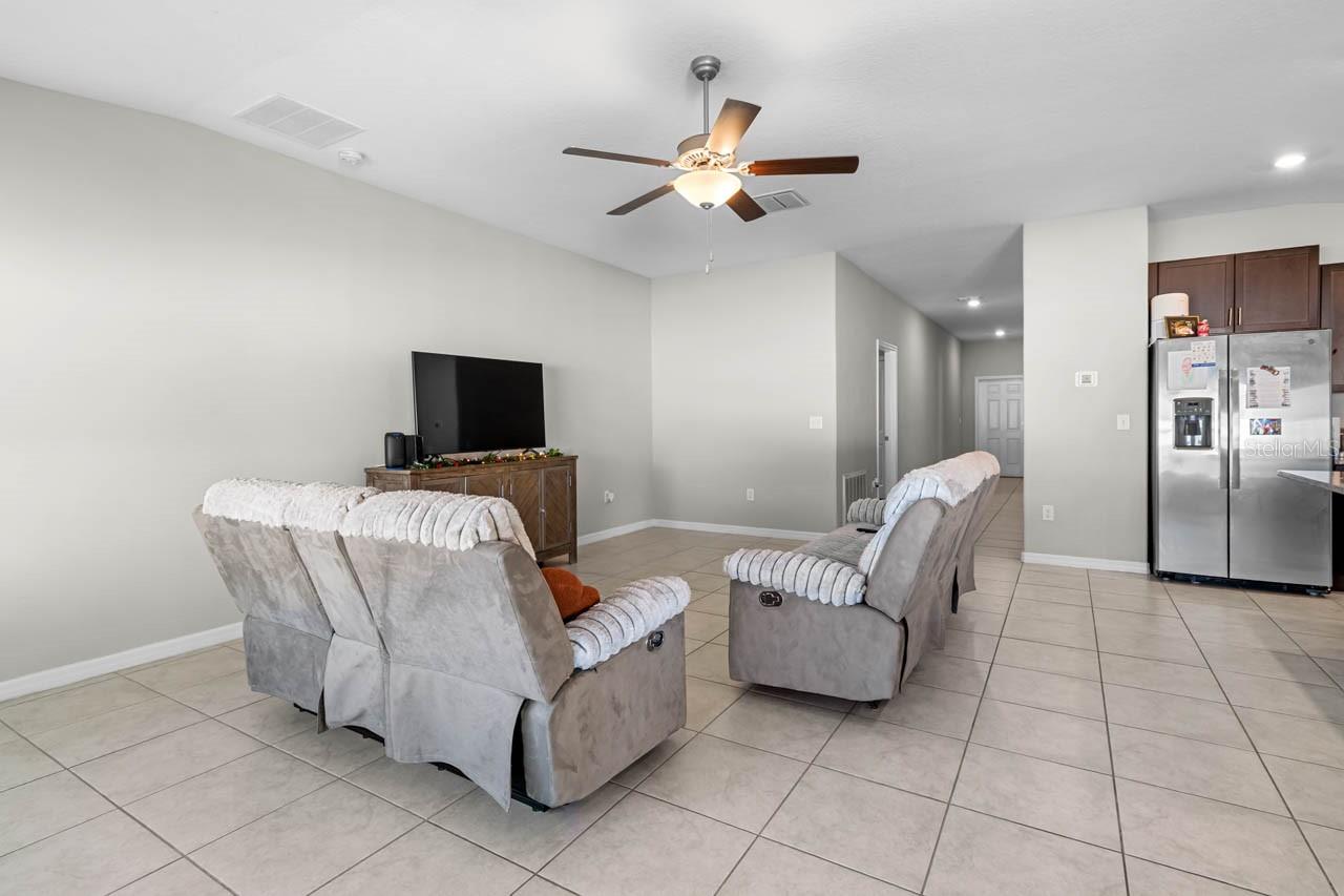 889 CALICO SCALLOP ST — photo 18