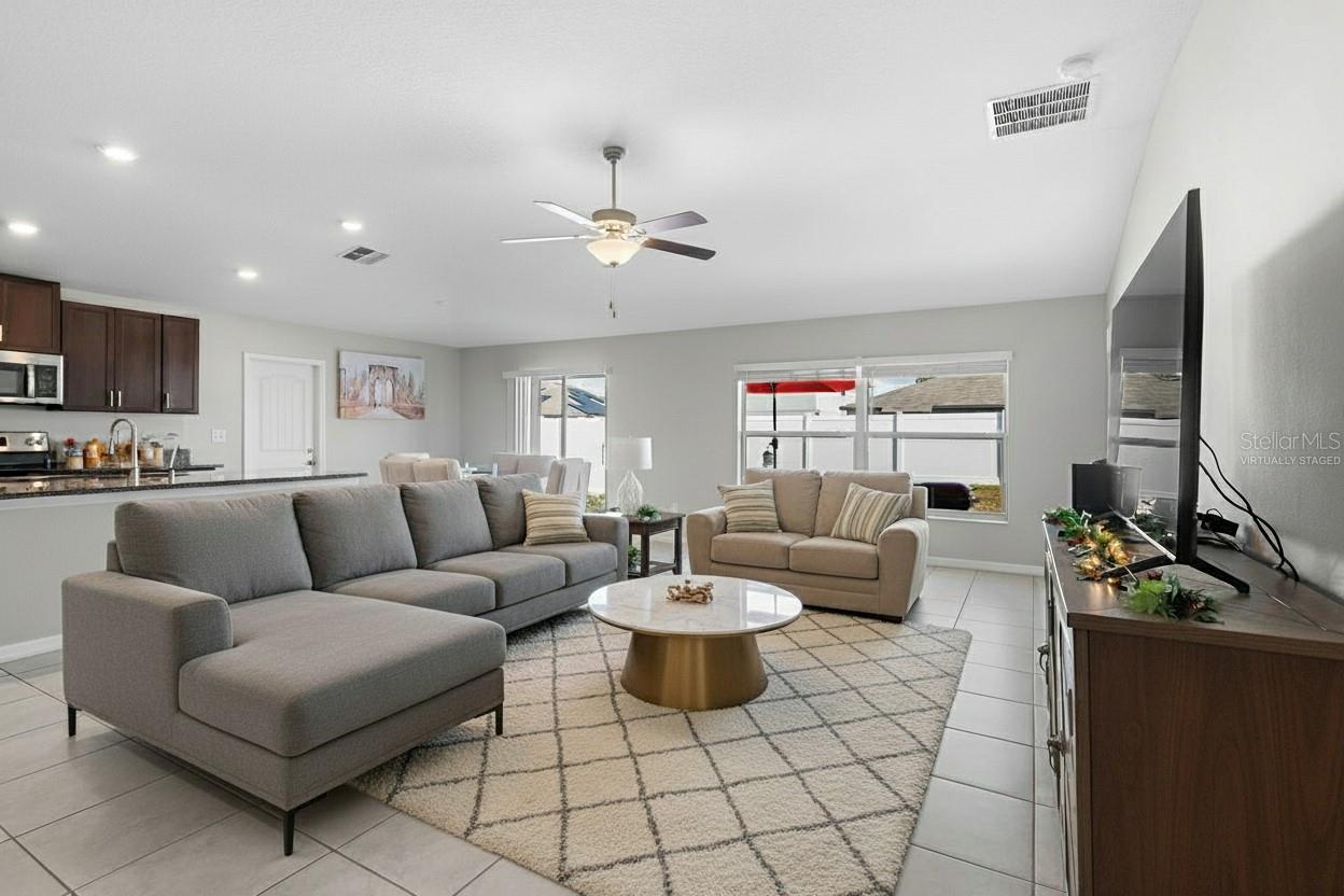 889 CALICO SCALLOP ST — photo 2