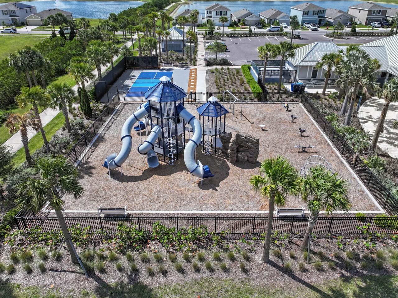889 CALICO SCALLOP ST — photo 24