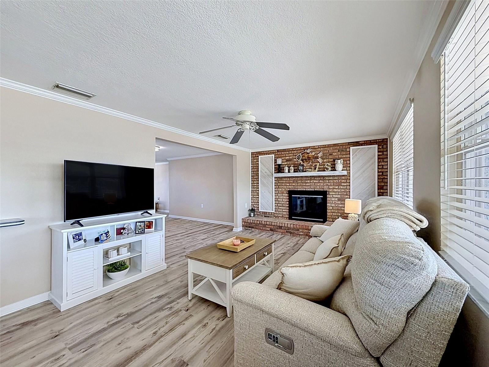 13520 ALLYN DR — photo 17
