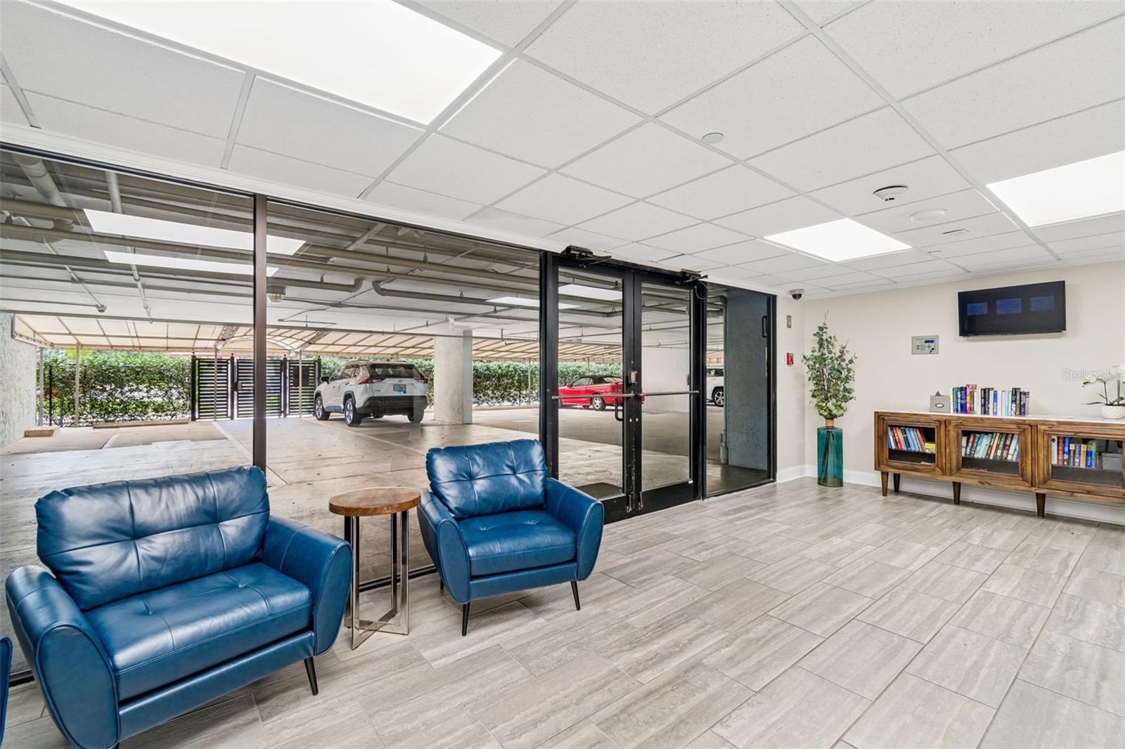 160 COLUMBIA DR #206 — photo 34