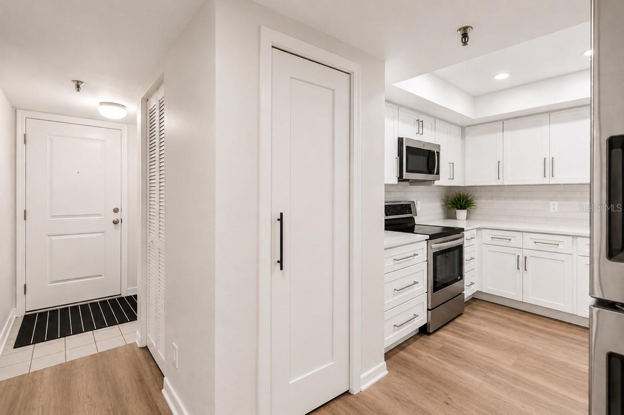 160 COLUMBIA DR #206 — photo 5