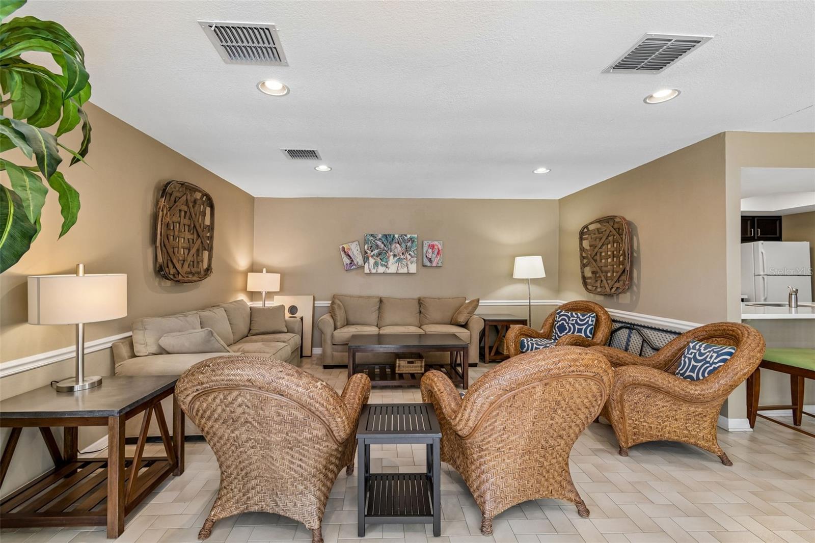 160 COLUMBIA DR #206 — photo 33