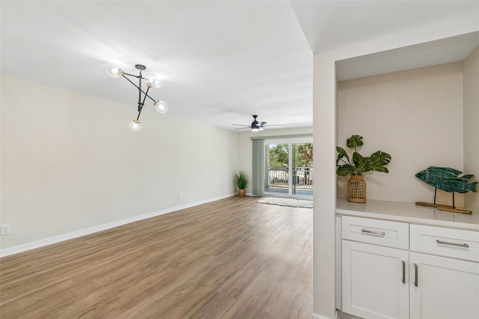 160 COLUMBIA DR #206 — photo 9