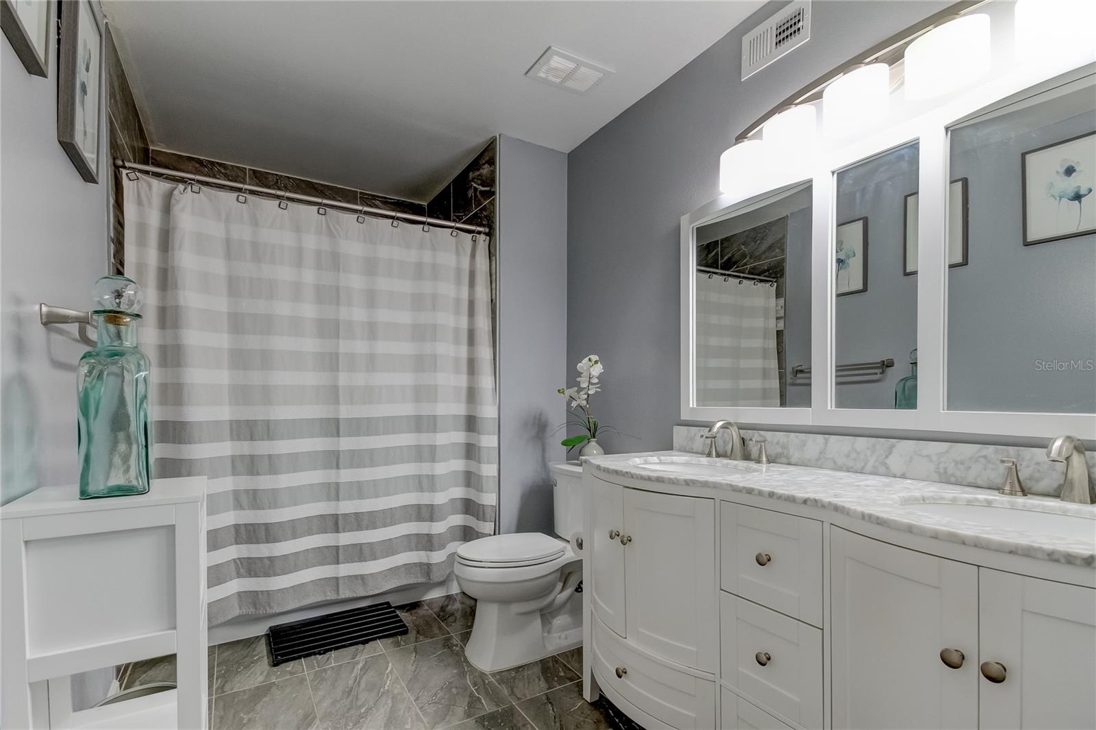 2400 FEATHER SOUND DR #1228 — photo 3