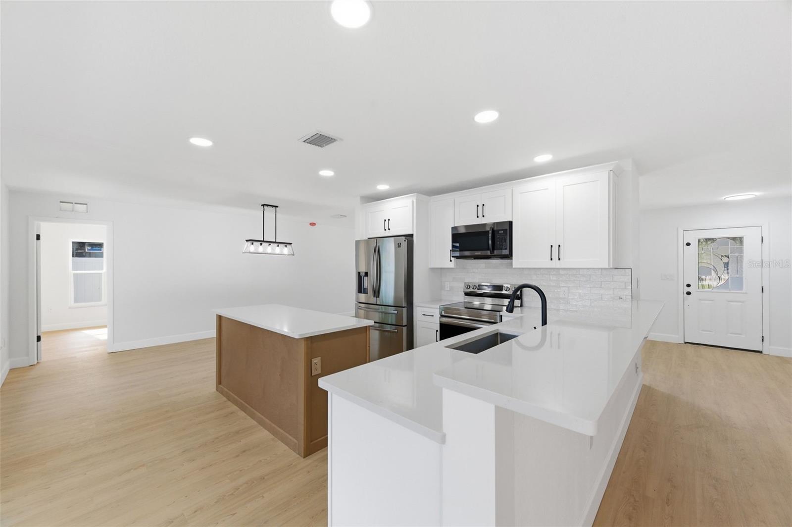 11180 113TH AVE — photo 12