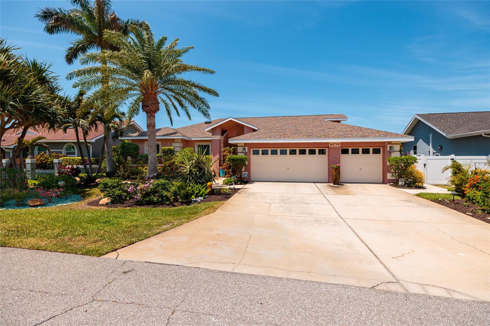 742 MONTE CRISTO BLVD — photo 43