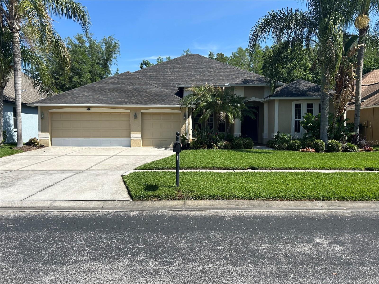 26612 SHOREGRASS DR — photo 2