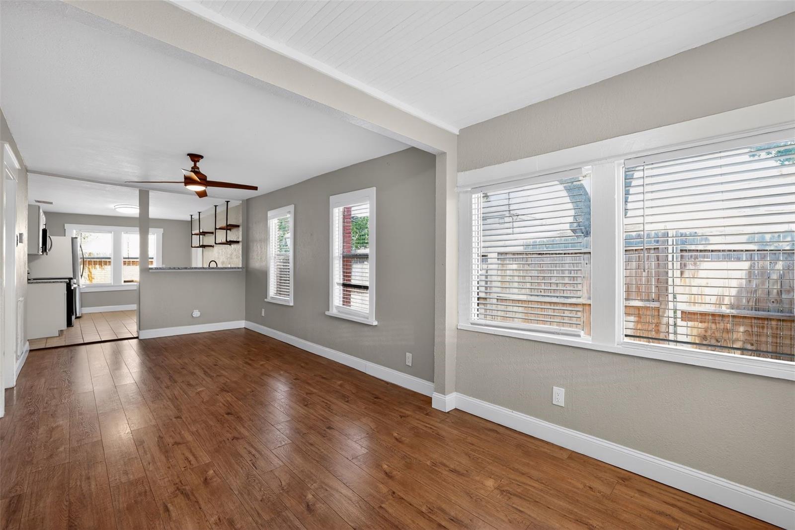 3250 PRESCOTT ST N — photo 16