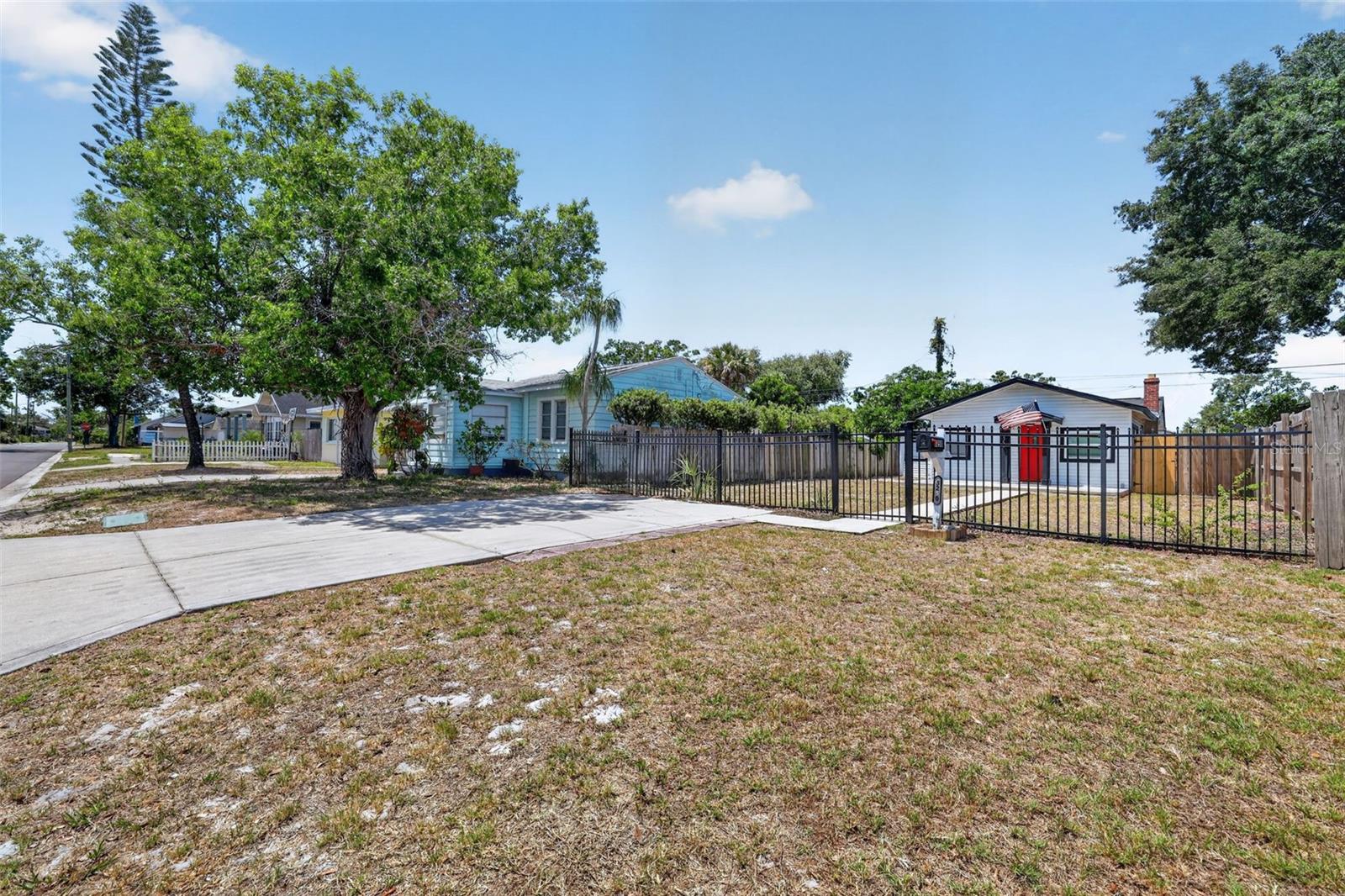 3250 PRESCOTT ST N — photo 37