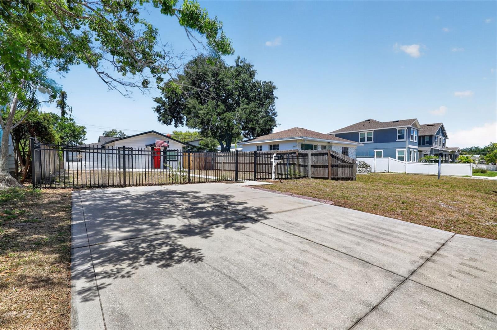 3250 PRESCOTT ST N — photo 36