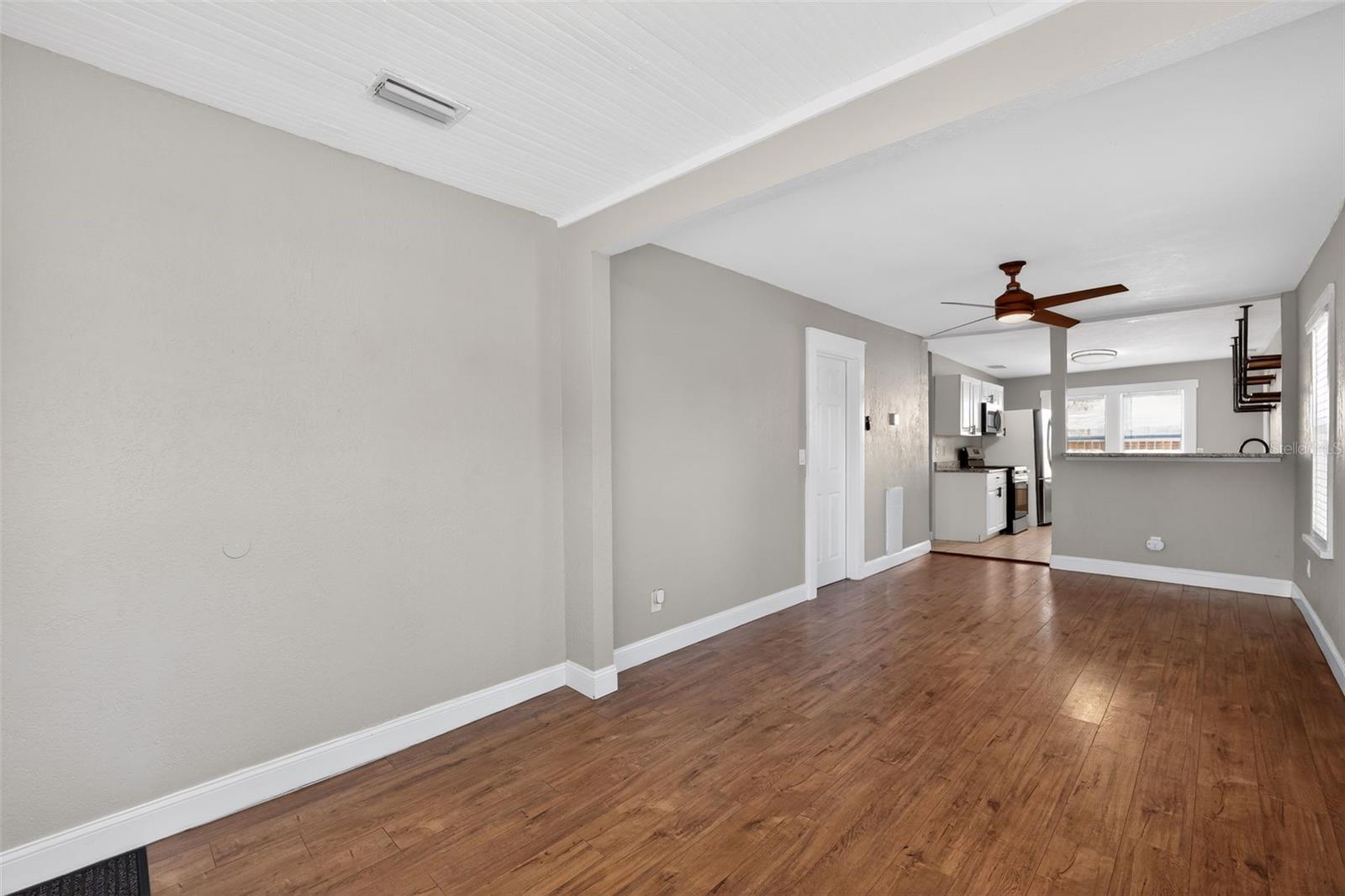 3250 PRESCOTT ST N — photo 8