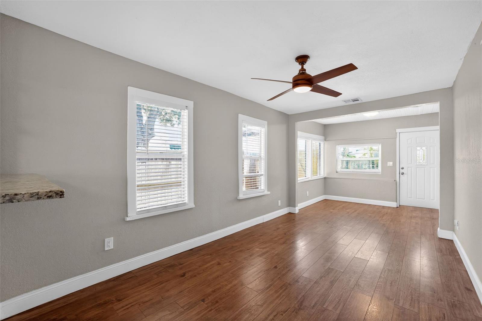 3250 PRESCOTT ST N — photo 11