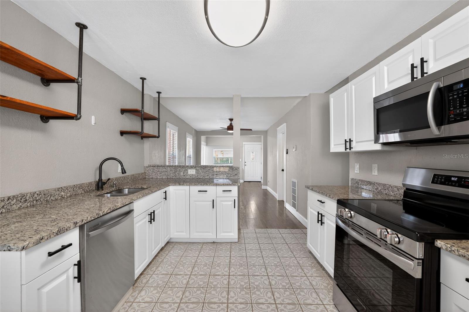 3250 PRESCOTT ST N — photo 22