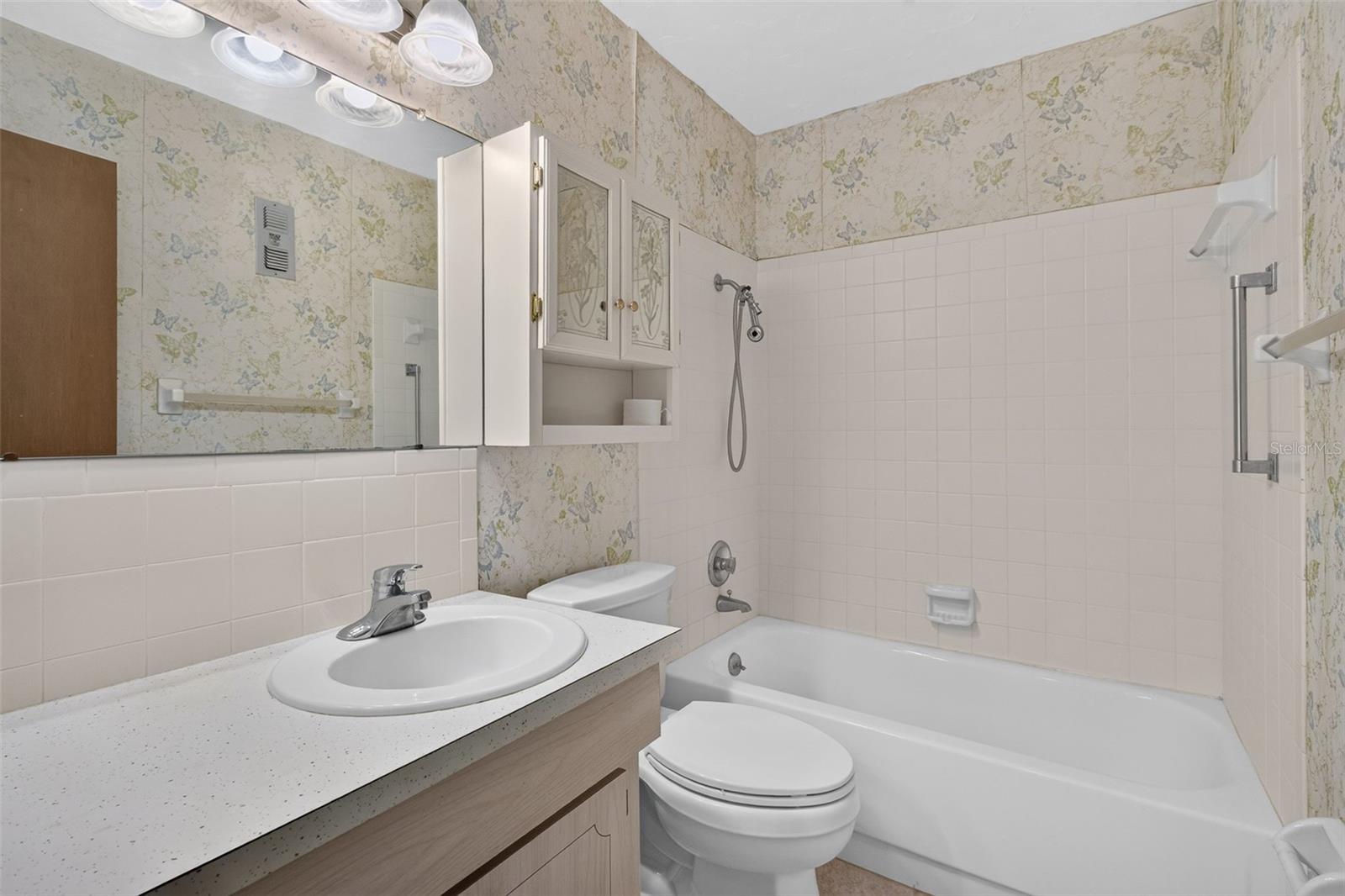 6025 SHORE BLVD S #303 — photo 23