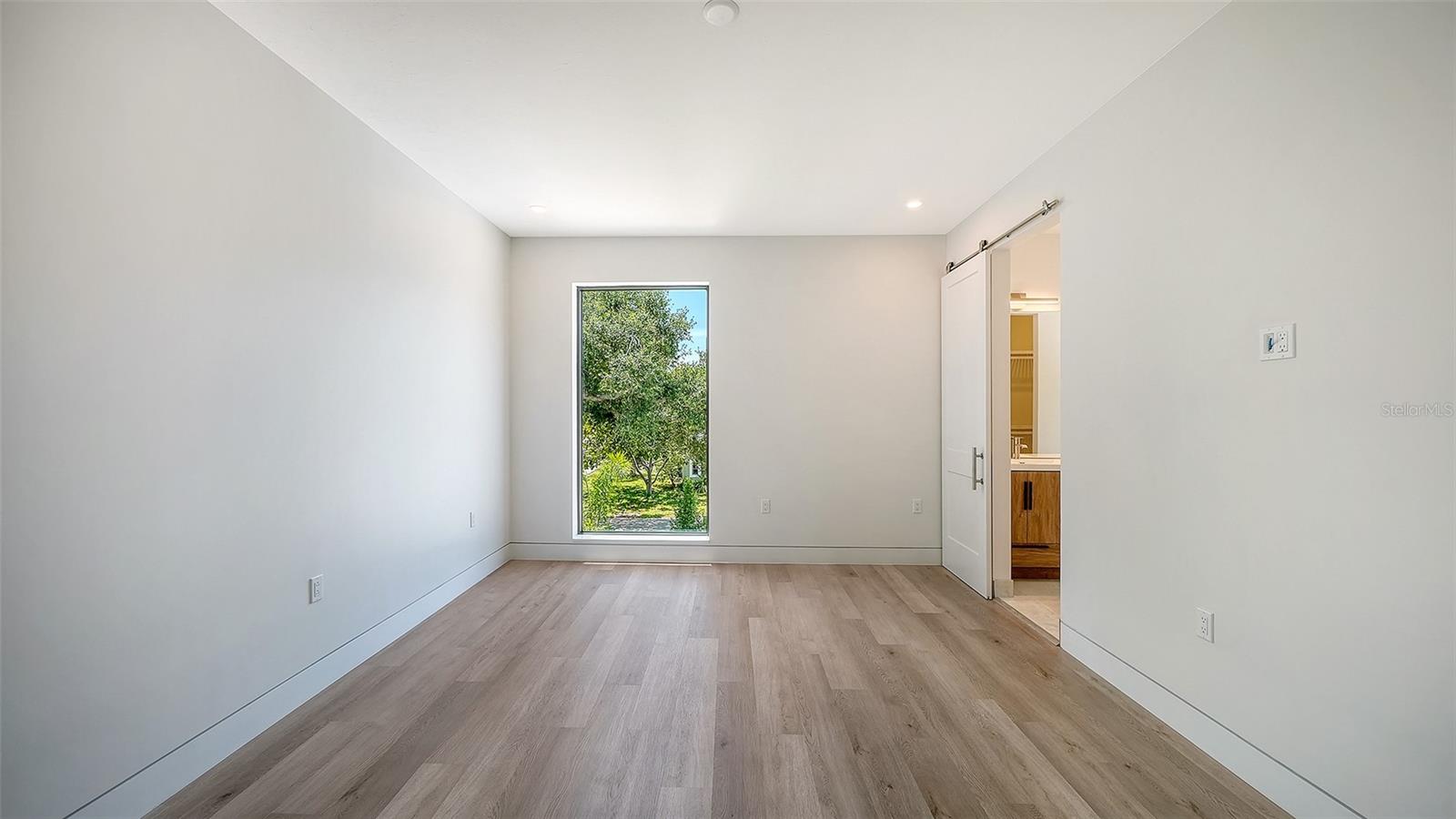 2225 FLORINDA ST — photo 33
