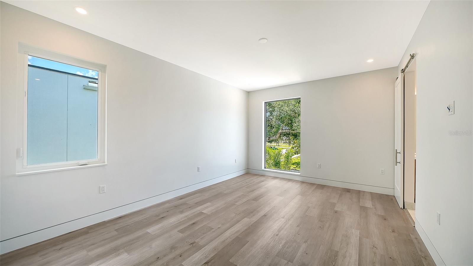 2225 FLORINDA ST — photo 32