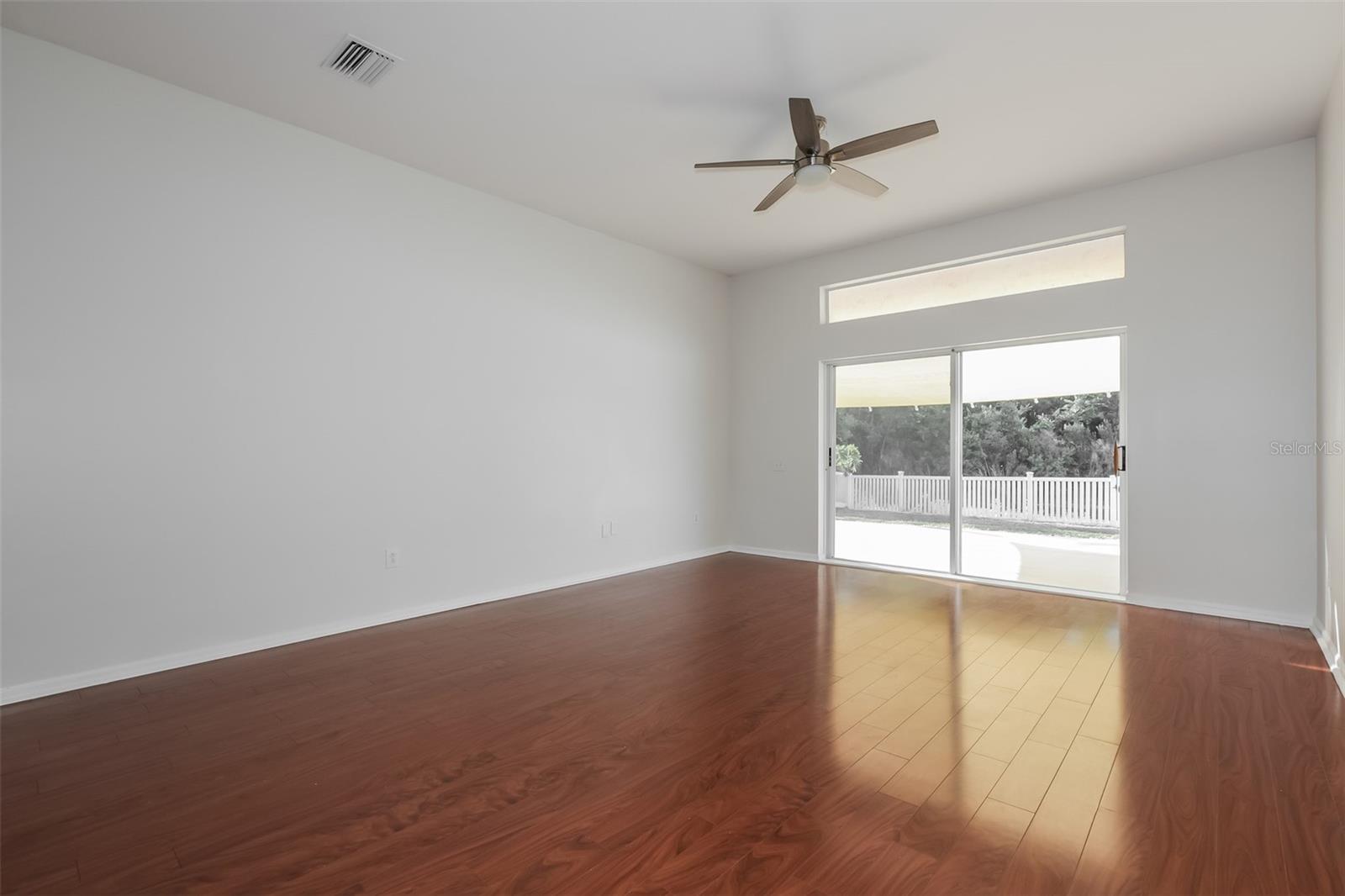 5921 WAR ADMIRAL DR — photo 4