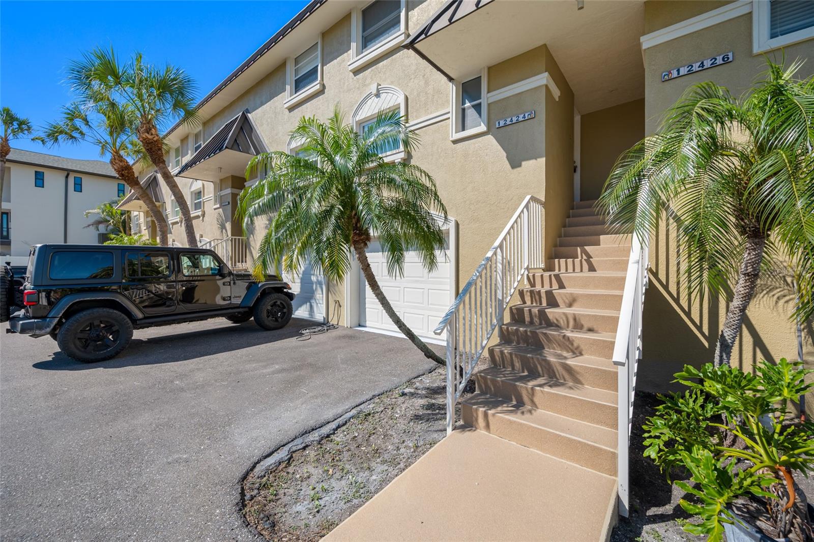 12424 CAPRI CIR N #5 — photo 2