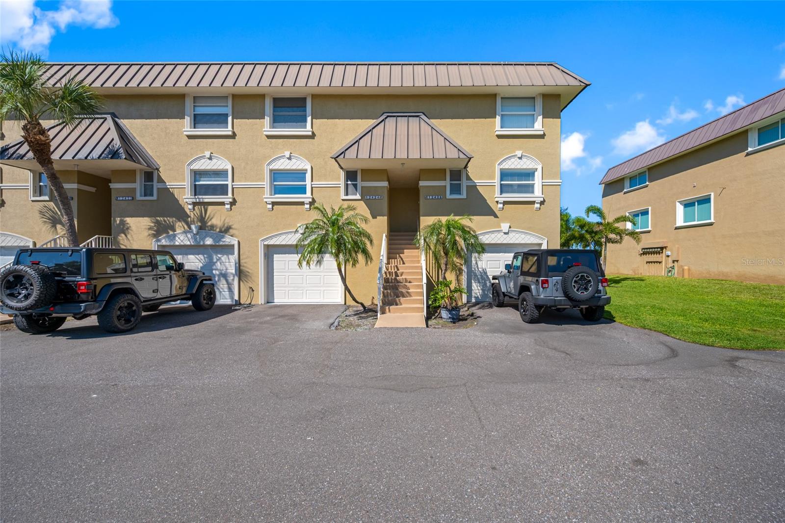 12424 CAPRI CIR N #5 — photo 34