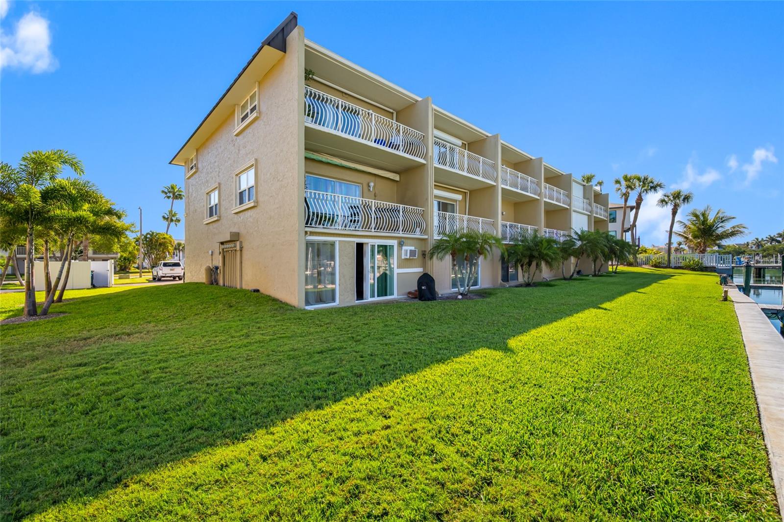 12424 CAPRI CIR N #5 — photo 36