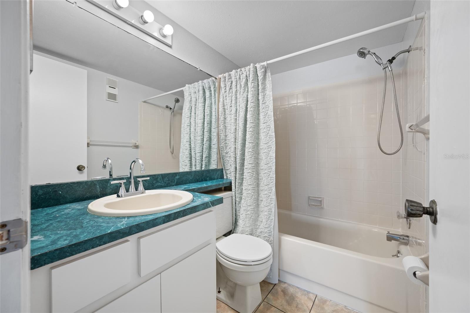12424 CAPRI CIR N #5 — photo 9