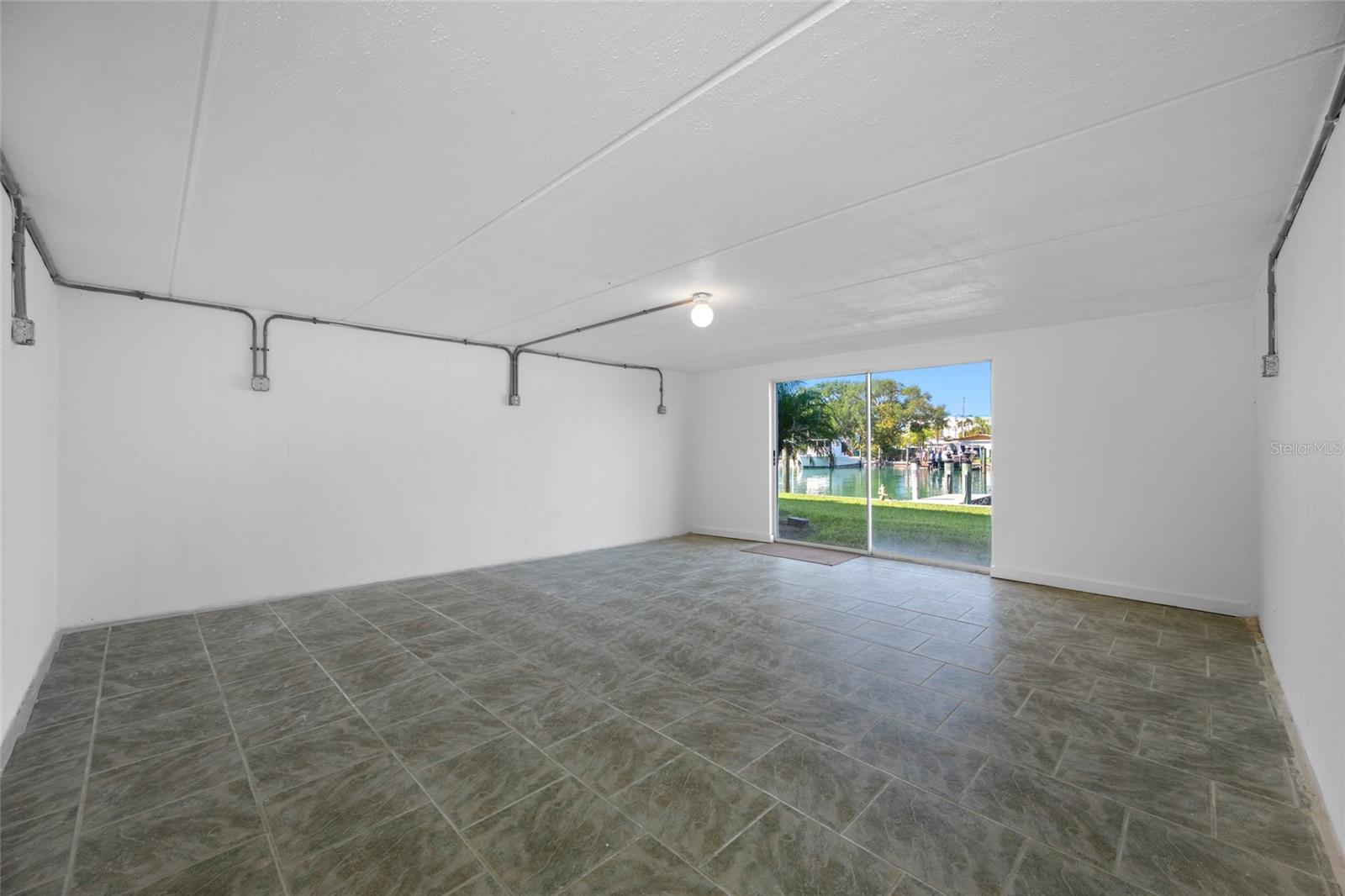 12424 CAPRI CIR N #5 — photo 45