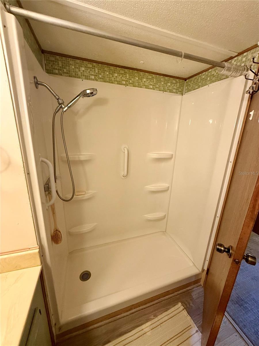 4513 AUTUMN PALM DR — photo 11