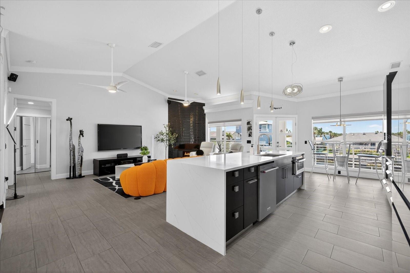 5101 SOUTH SHORE DR — photo 9