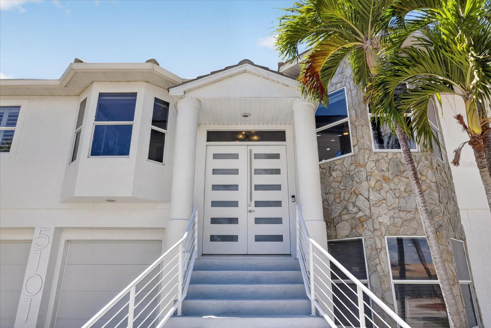 5101 SOUTH SHORE DR — photo 2