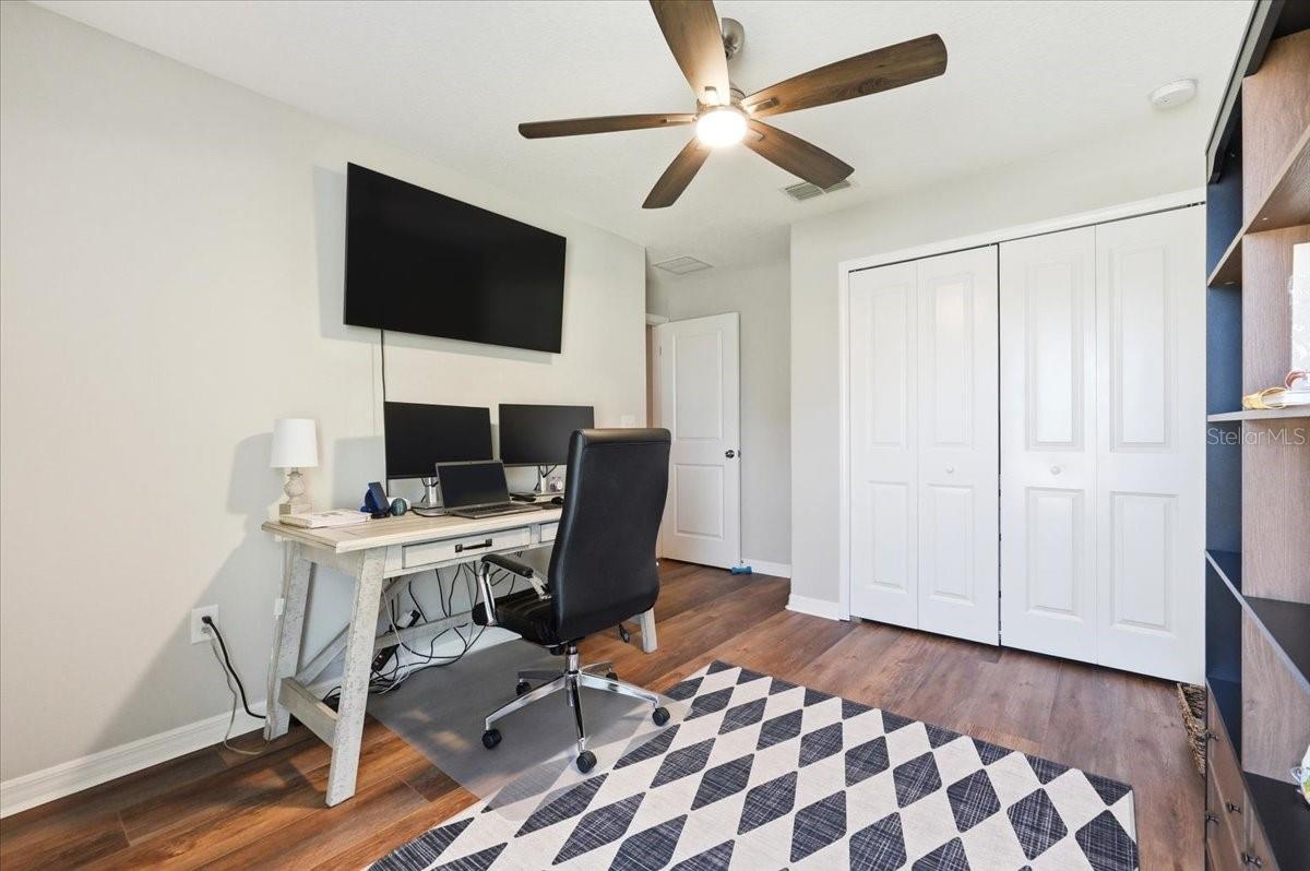 936 ZONE TAILED HAWK PL — photo 29