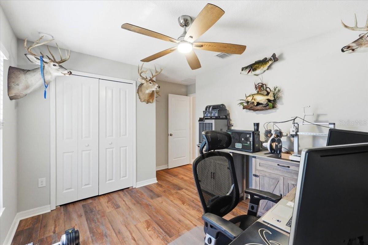 936 ZONE TAILED HAWK PL — photo 31