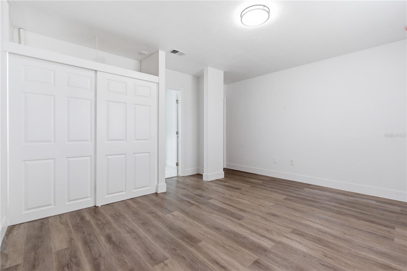923 1ST AVE NW — photo 8