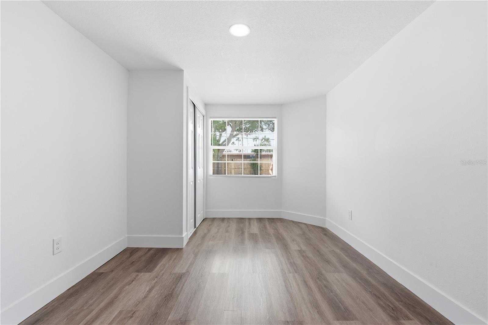 923 1ST AVE NW — photo 13