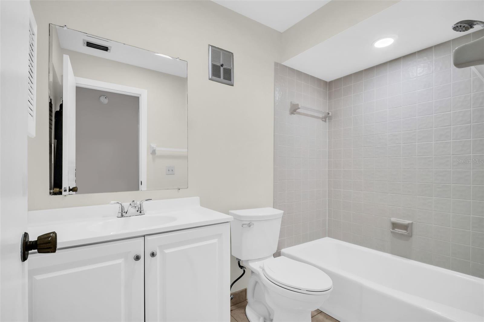 2765 COUNTRYSIDE BLVD #104 — photo 14
