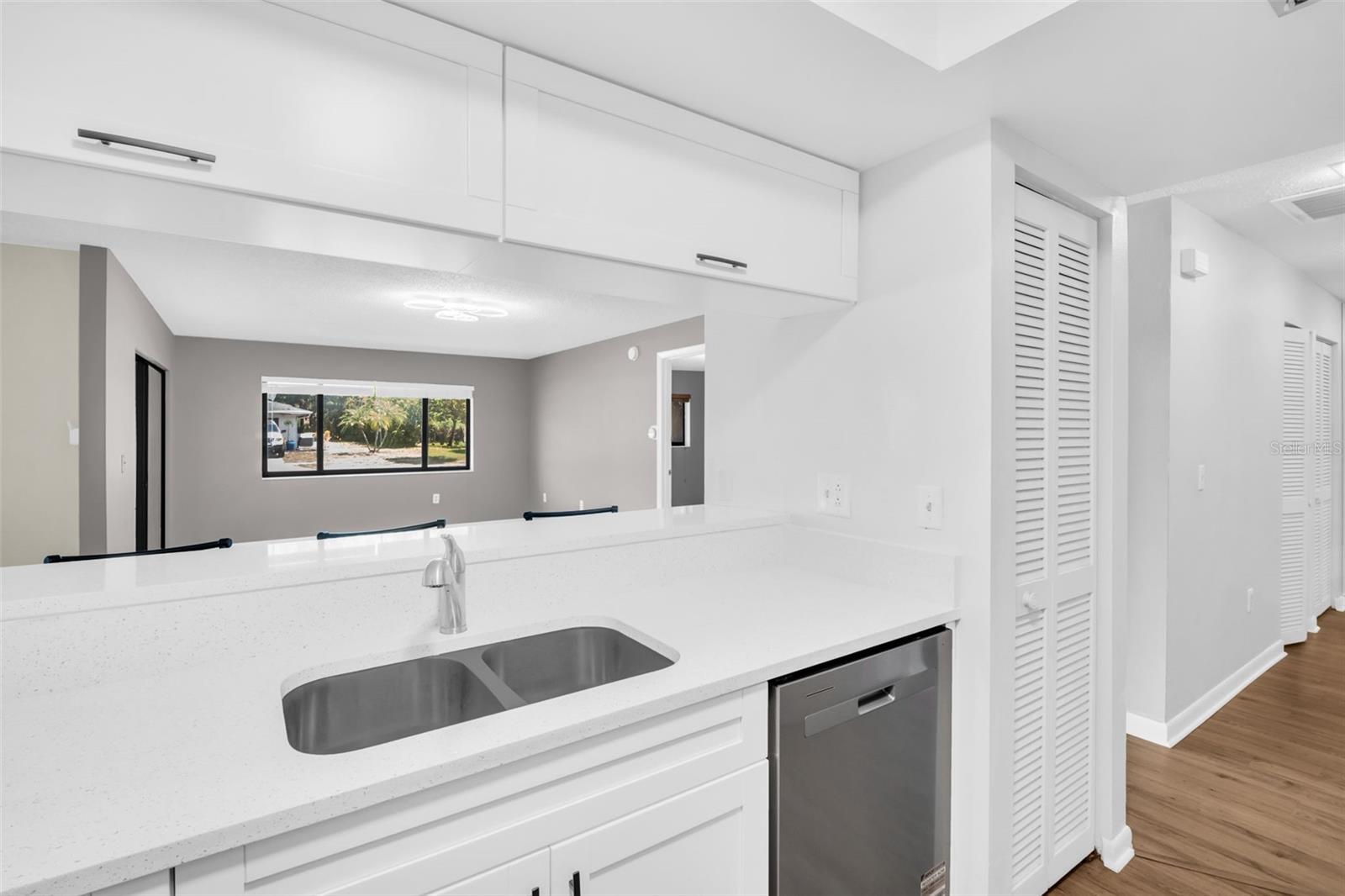 2765 COUNTRYSIDE BLVD #104 — photo 9