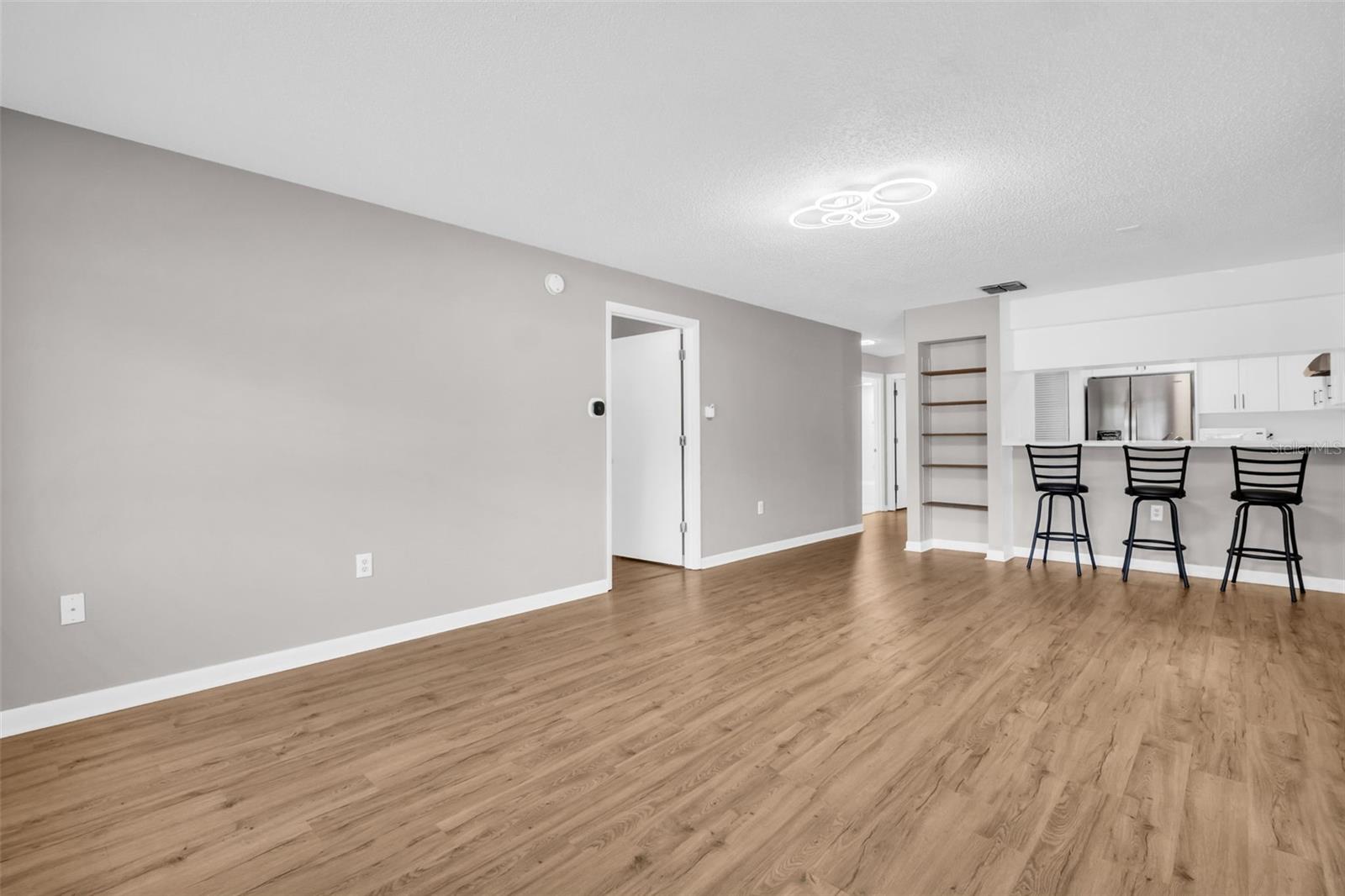 2765 COUNTRYSIDE BLVD #104 — photo 5