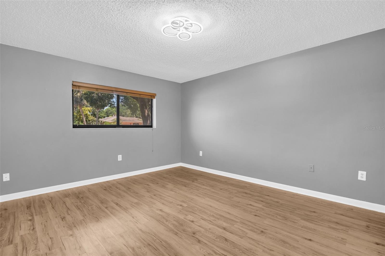 2765 COUNTRYSIDE BLVD #104 — photo 18
