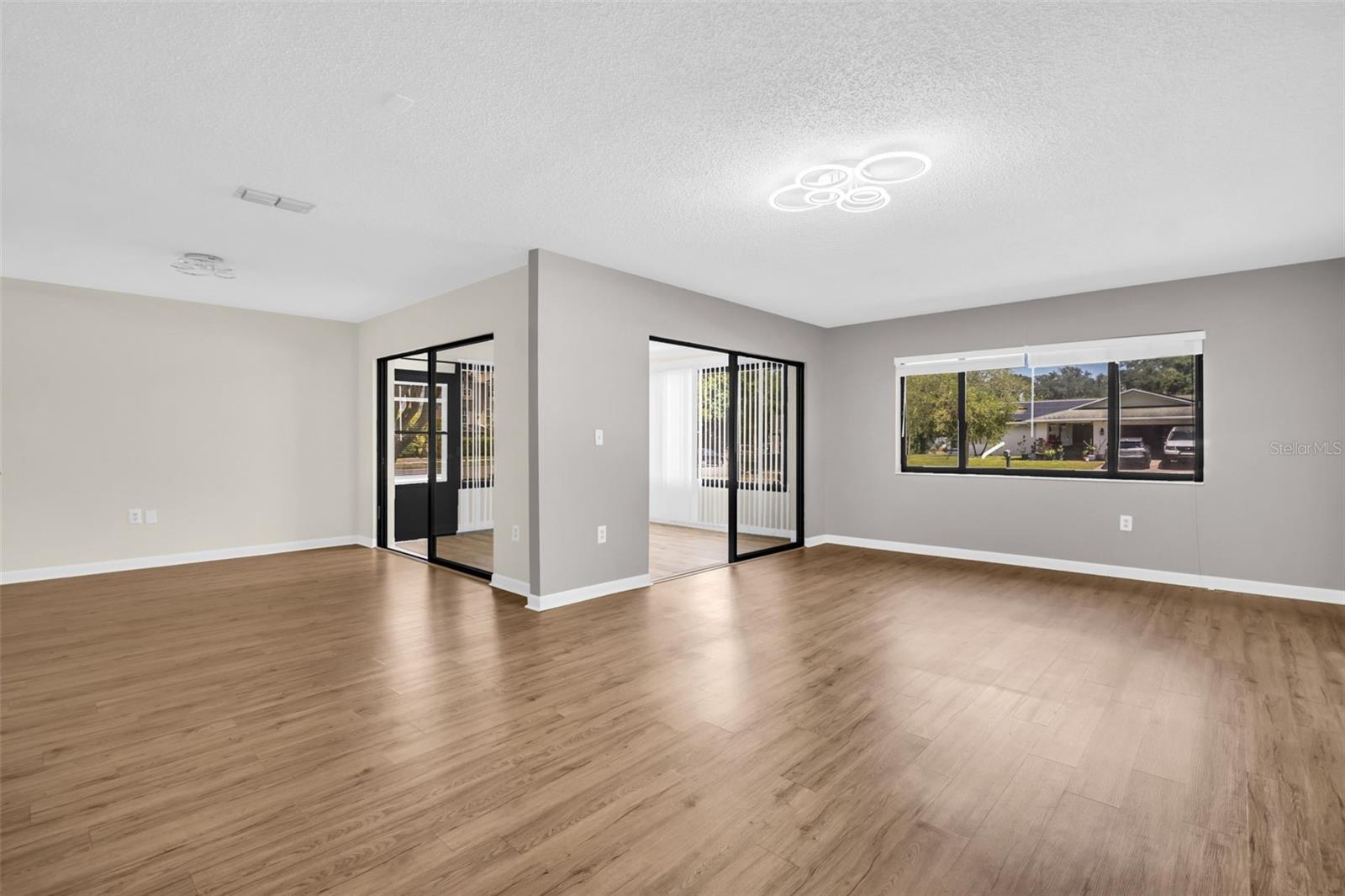 2765 COUNTRYSIDE BLVD #104 — photo 4