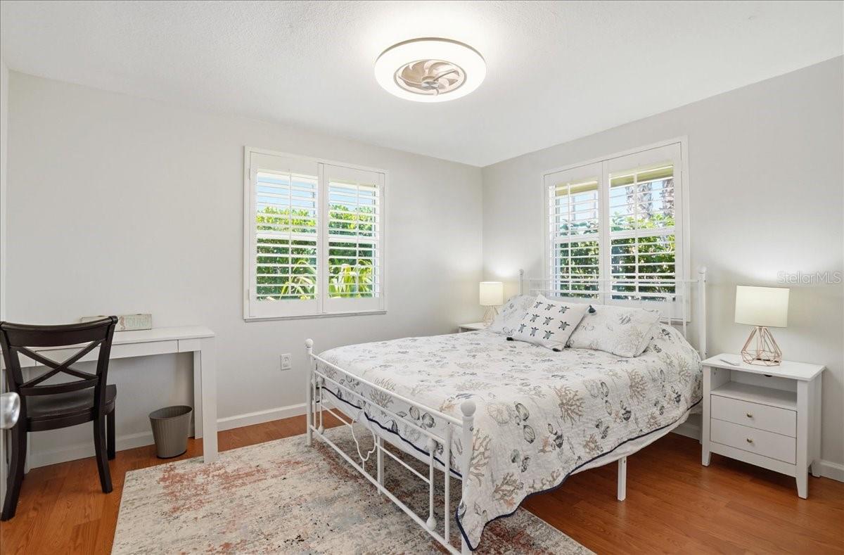 1129 RIVIERA ST — photo 23
