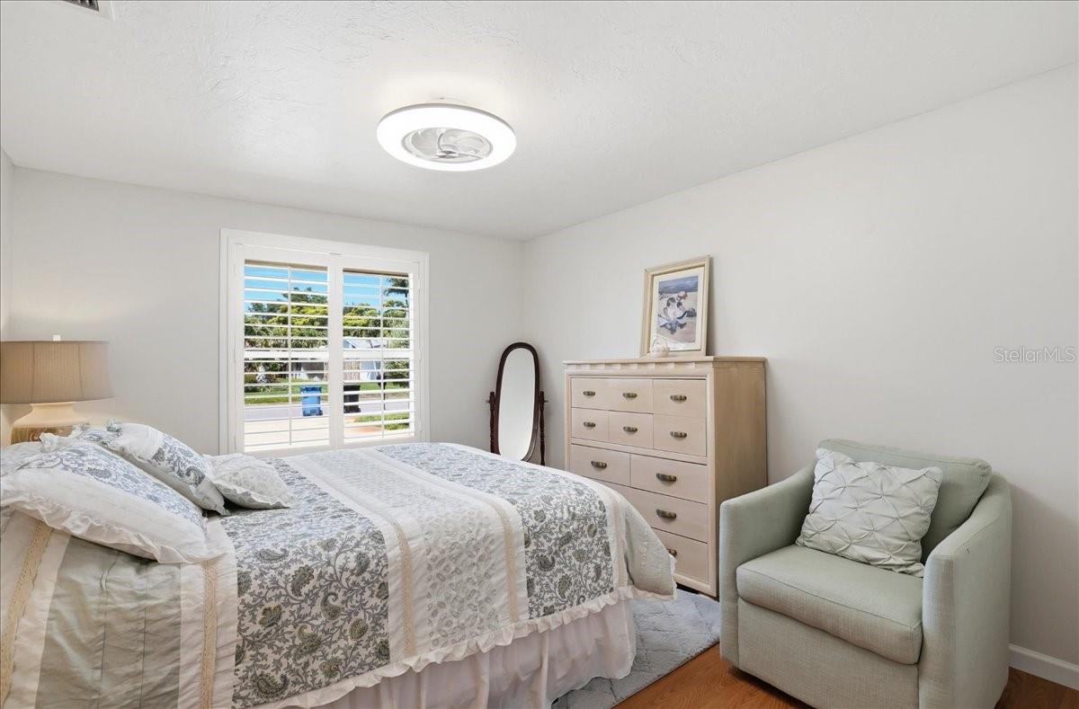 1129 RIVIERA ST — photo 33