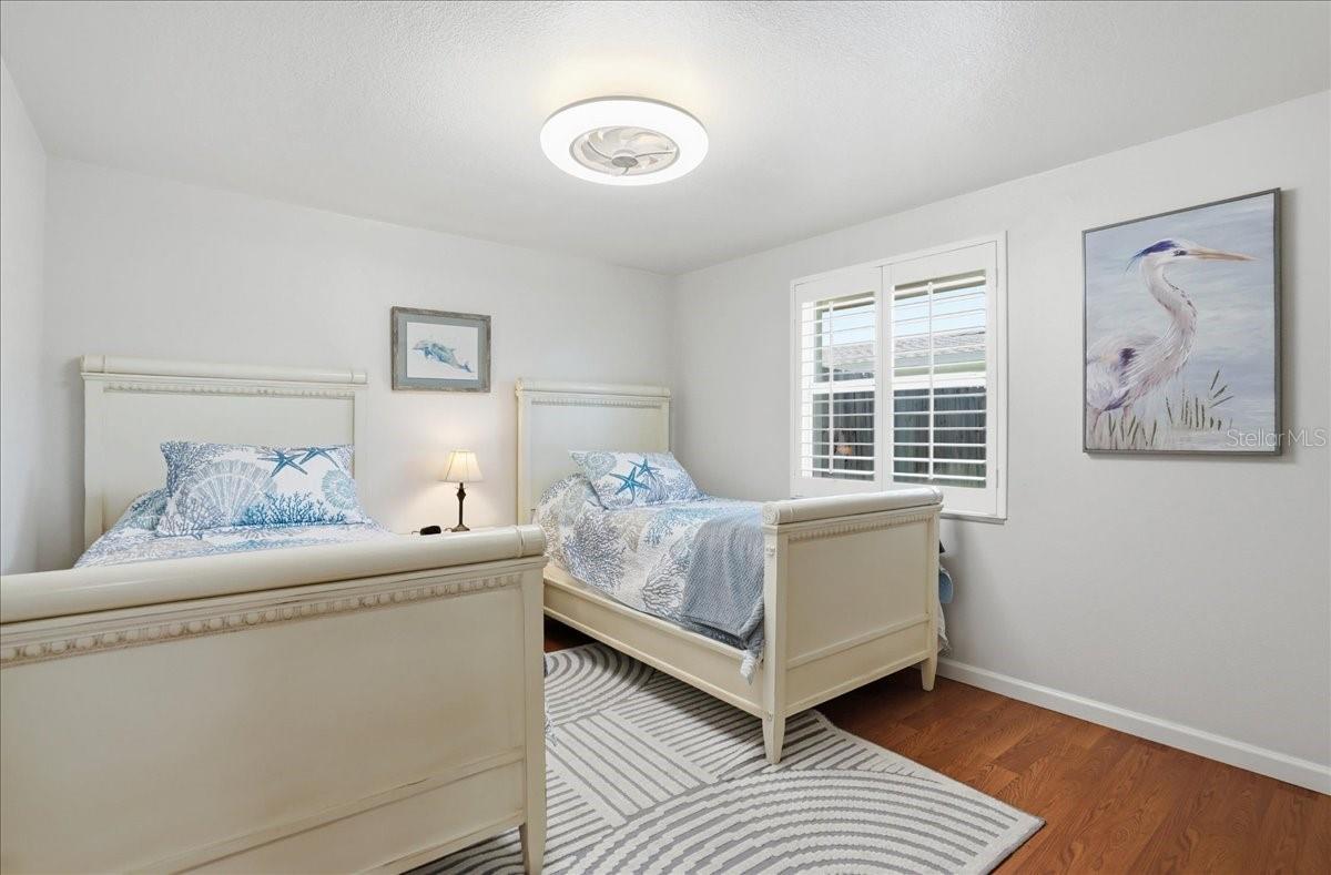 1129 RIVIERA ST — photo 25