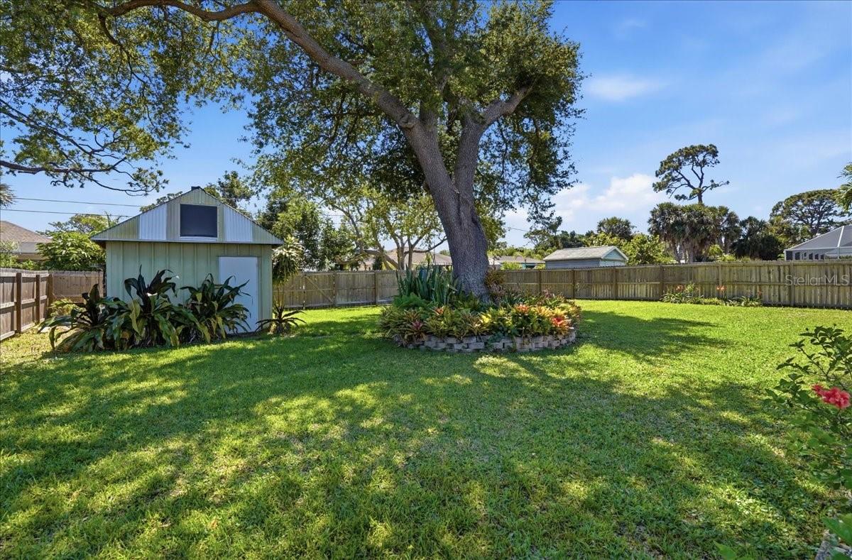 1129 RIVIERA ST — photo 41