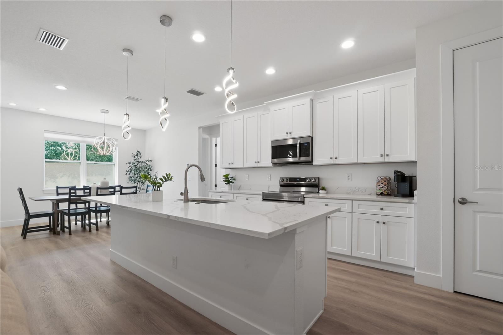 3090 QUARTER ST — photo 33