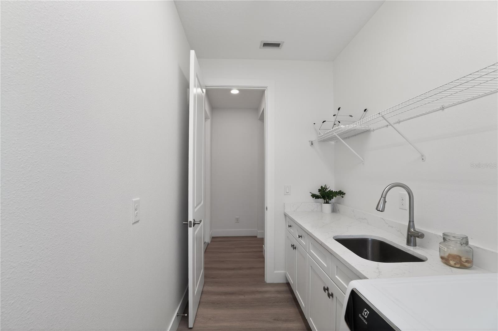 3090 QUARTER ST — photo 50