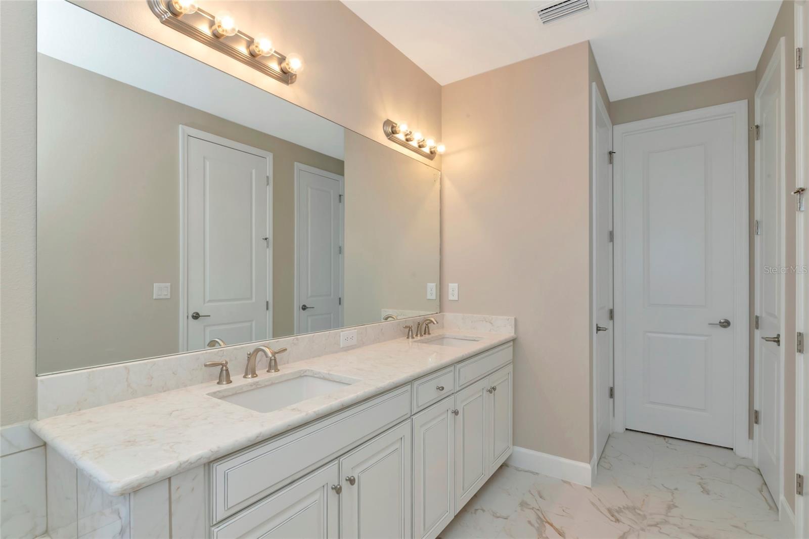 10187 MILKY WAY CIR — photo 35