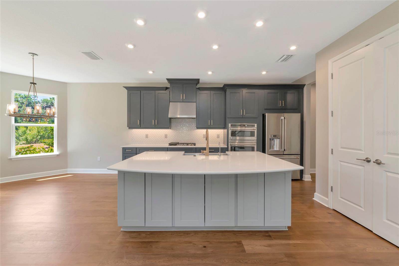 10187 MILKY WAY CIR — photo 12