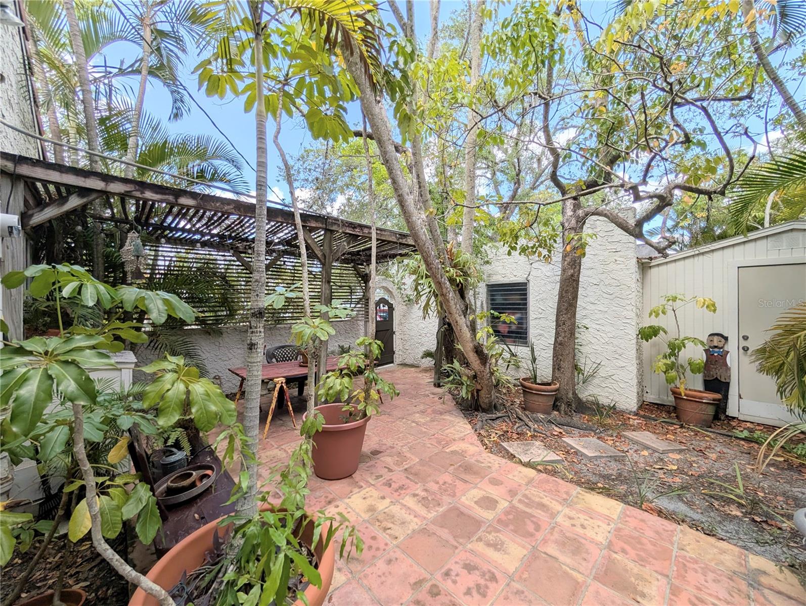 1701 SIESTA DR — photo 4