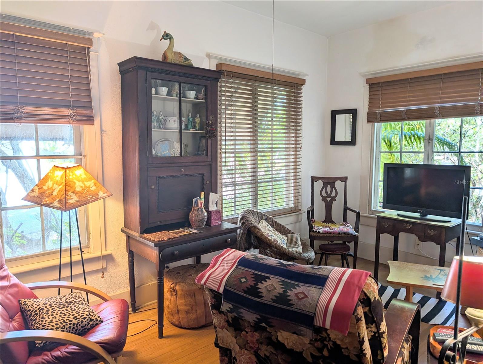 1701 SIESTA DR — photo 5